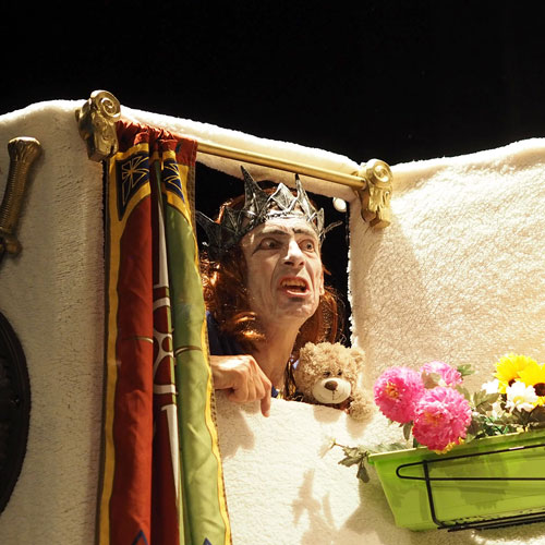 Image pièce de théatre Le dernier jour du roi Othon troupe Expression Arts 2019 13