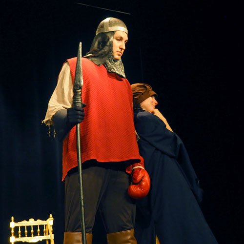 Image pièce de théatre Le dernier jour du roi Othon troupe Expression Arts 2019 28