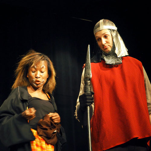Image pièce de théatre Le dernier jour du roi Othon troupe Expression Arts 2019 30