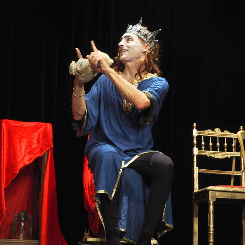 Image pièce de théatre Le dernier jour du roi Othon troupe Expression Arts 2016 04